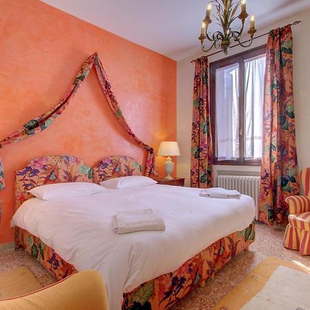 Апартаменты Barocco-Veneziano Экстерьер фото